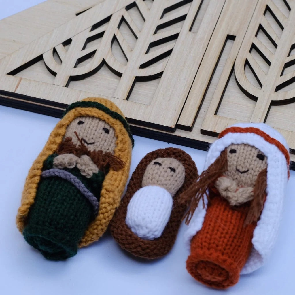 The Knitting Expedition Mini Nativity Set with Belen